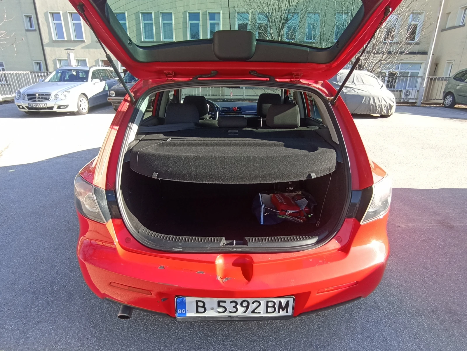 Mazda 3, снимка 8 - Автомобили и джипове - 53715272