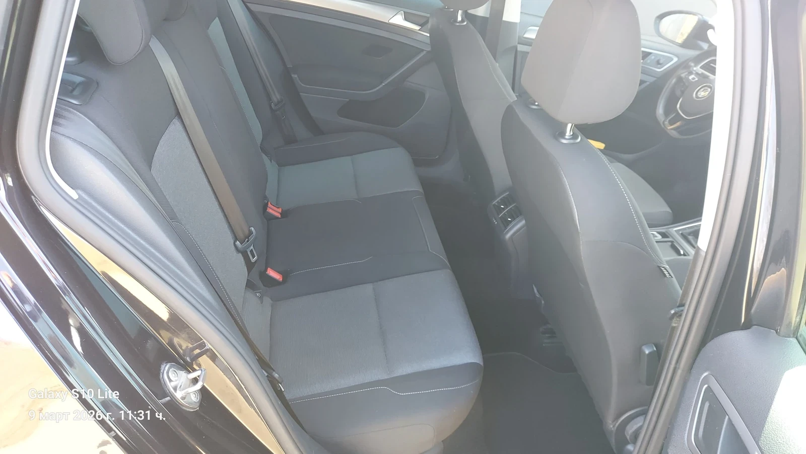 VW Golf 1.6TDI.110 кс BLUEMOTION, снимка 13 - Автомобили и джипове - 53772273