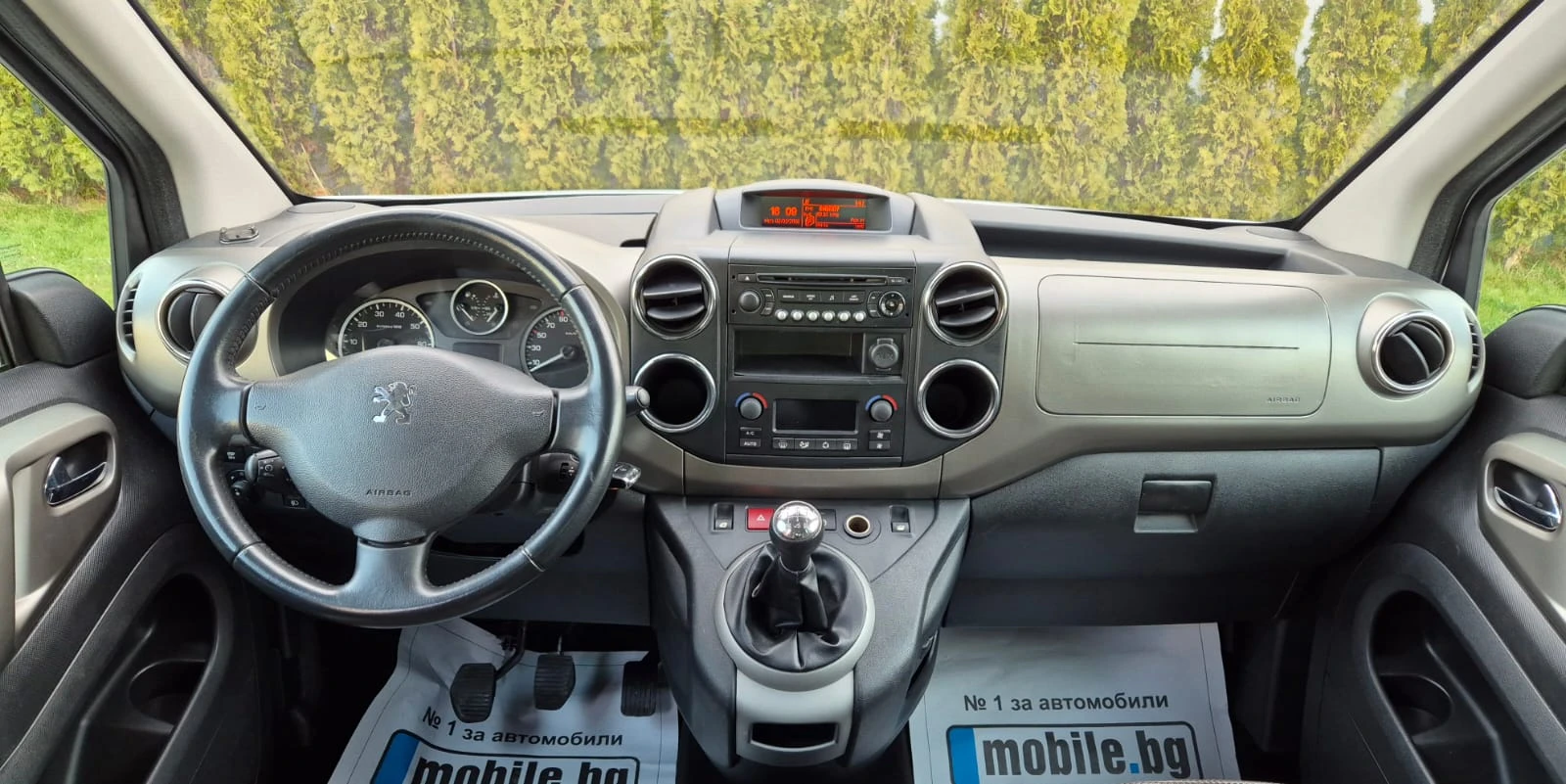 Peugeot Partner 1.6 бенз, евро 5, снимка 14 - Автомобили и джипове - 53837456