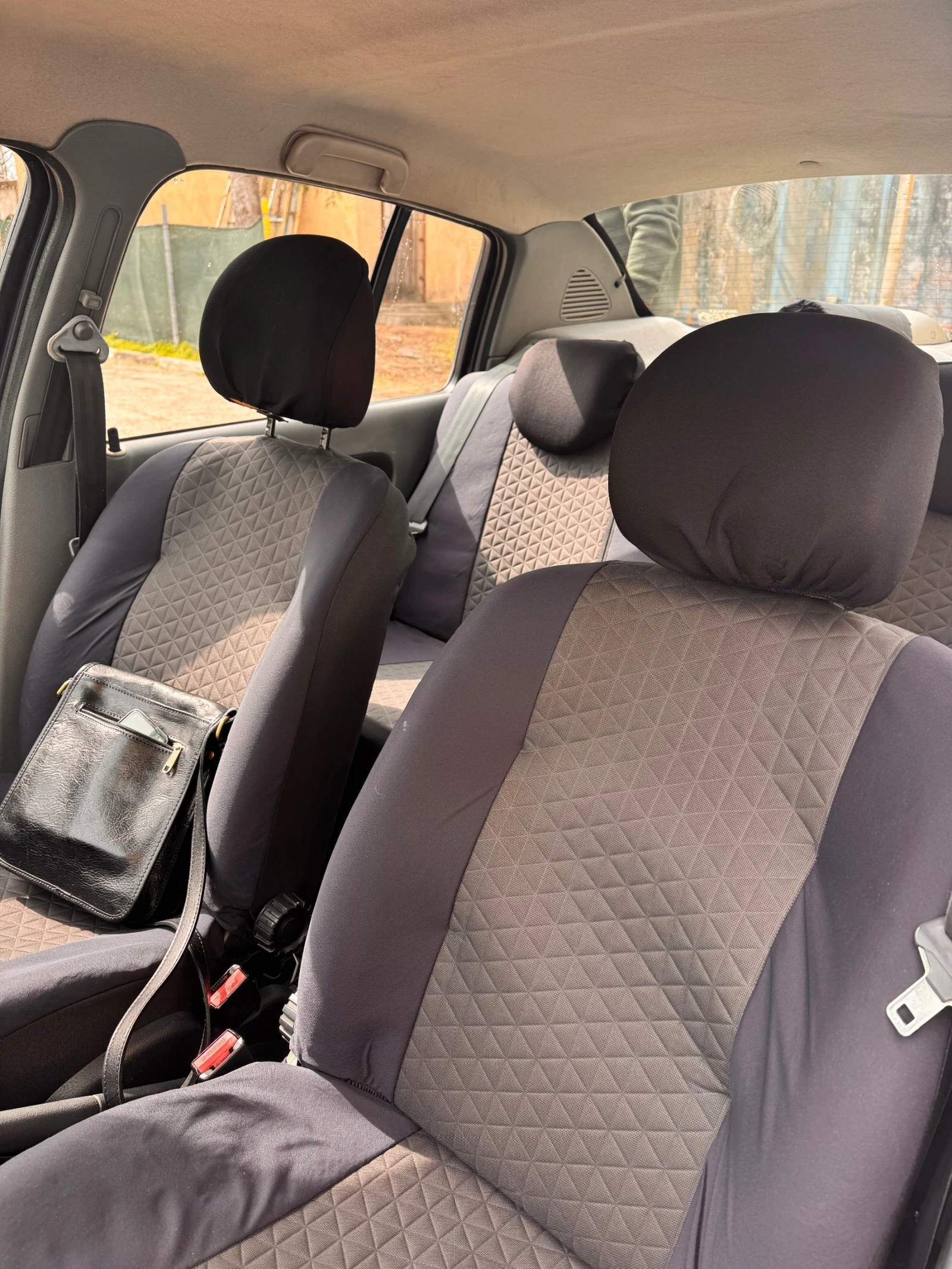 Renault Symbol, снимка 8 - Автомобили и джипове - 53930000