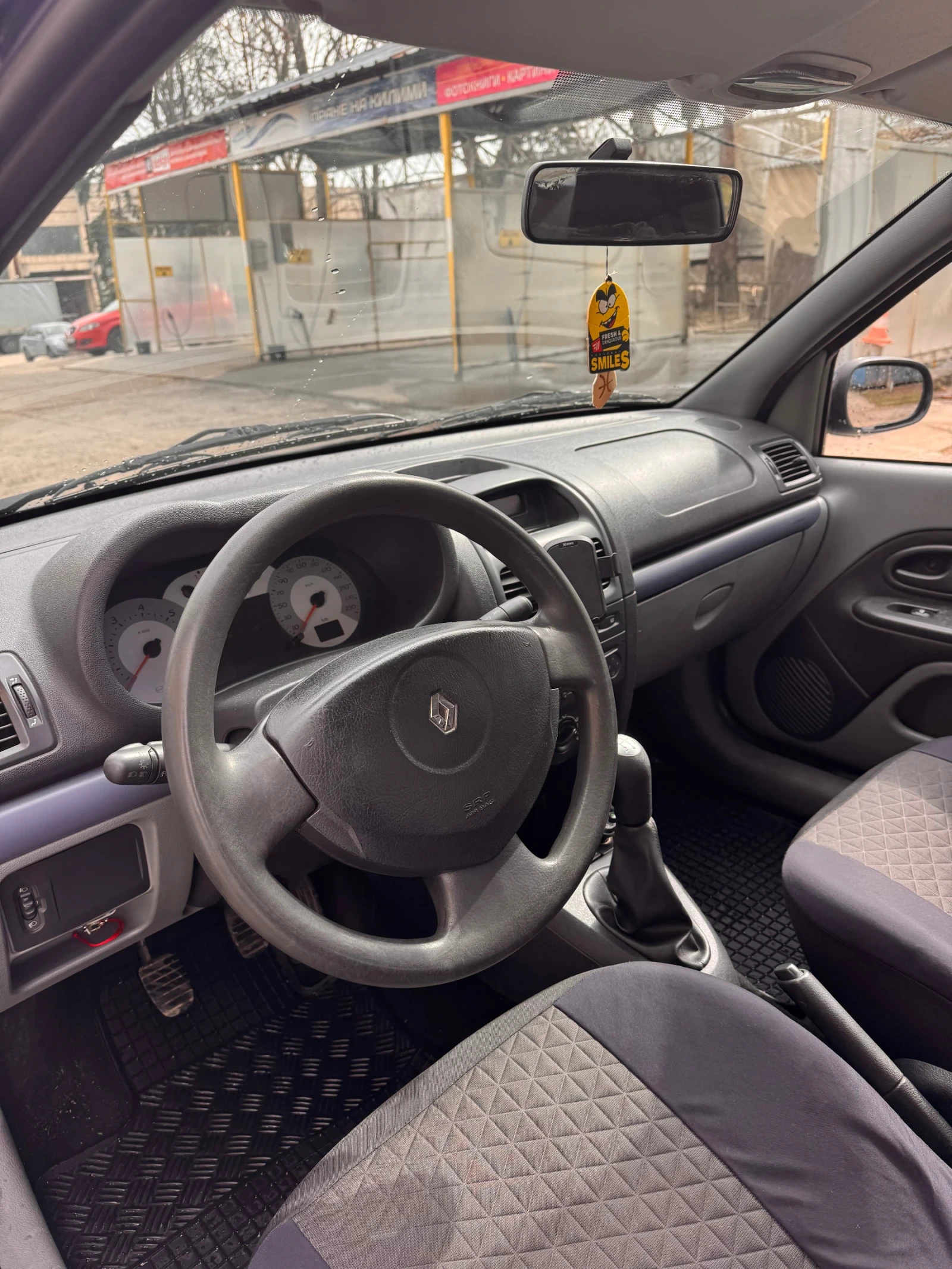 Renault Symbol, снимка 6 - Автомобили и джипове - 53930000