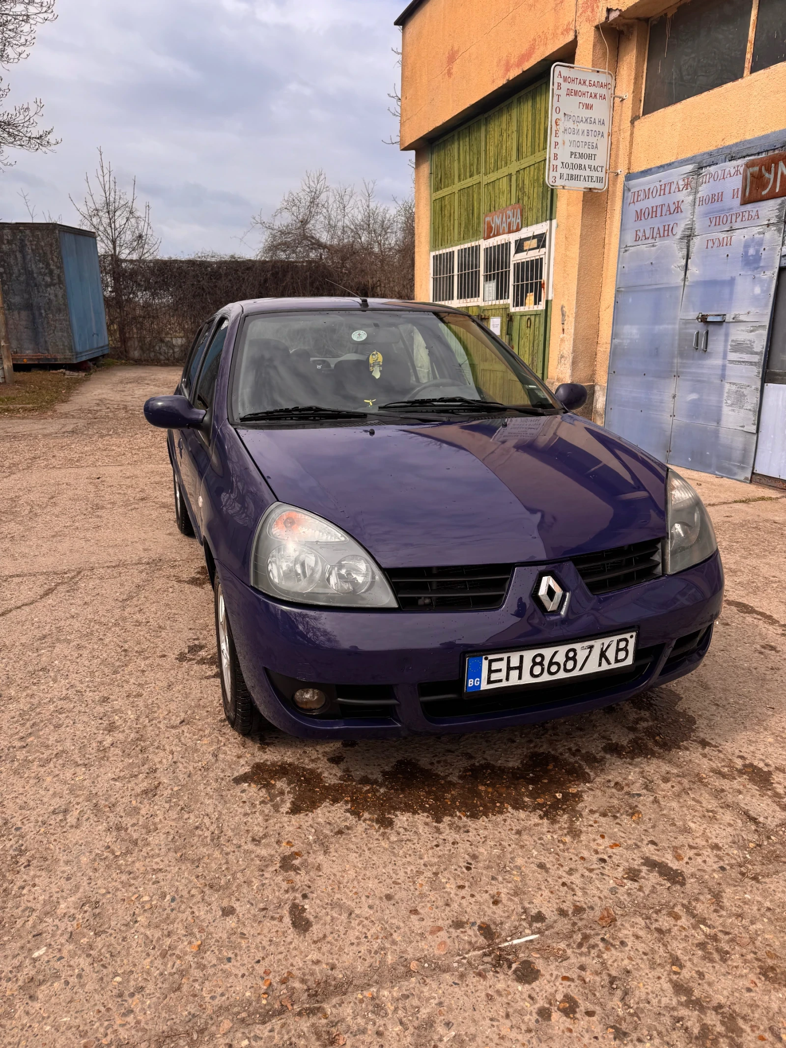 Renault Symbol, снимка 3 - Автомобили и джипове - 53930000