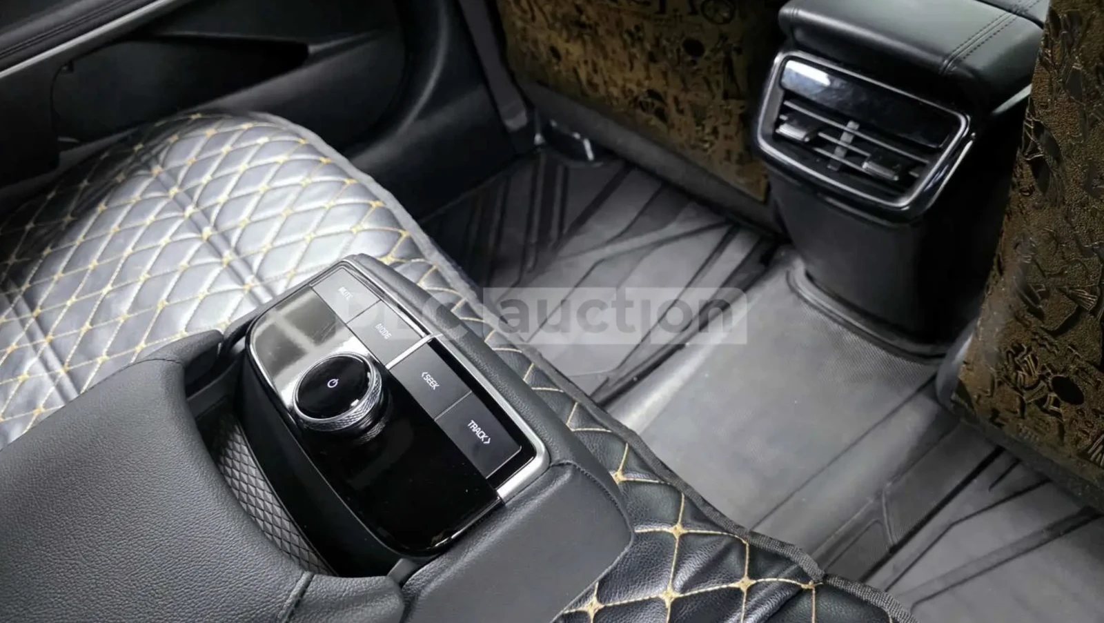 Kia K8 EX Mid* LPG Течна фаза!* БЕЗ АНАЛОГ!* , снимка 15 - Автомобили и джипове - 54056470