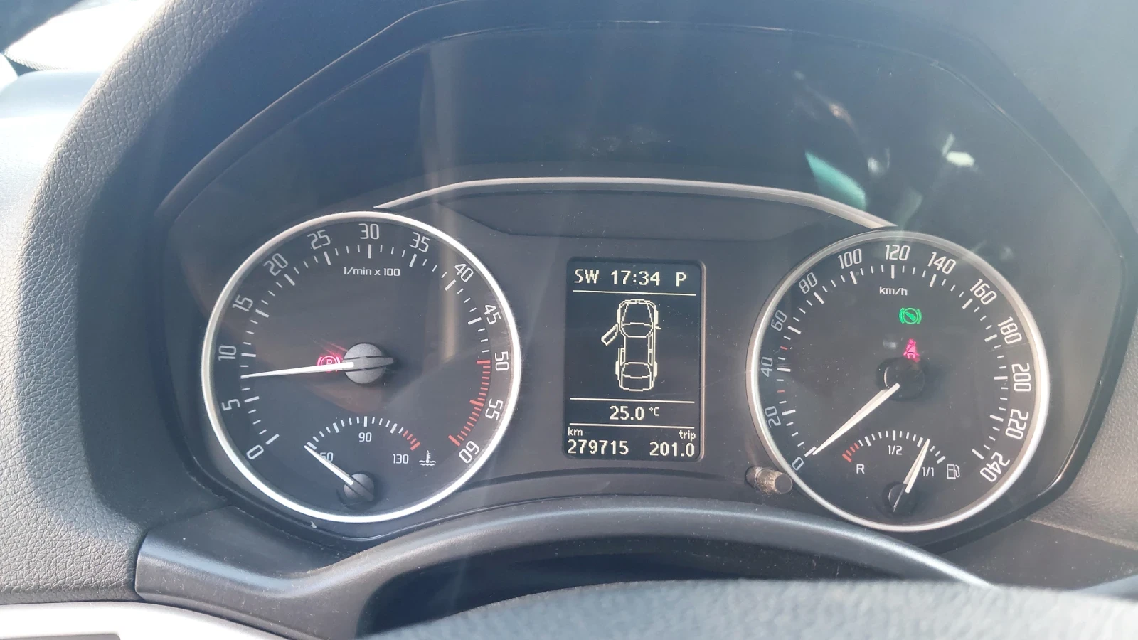 Skoda Octavia Фейслифт, снимка 5 - Автомобили и джипове - 54345592