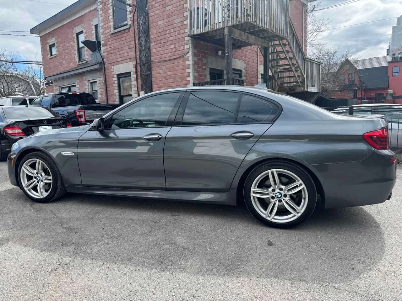 BMW 535 * 535d xDrive * АВТОКРЕДИТ БЕЗ ПЪРВОНАЧАЛНА ВНОСКА, снимка 2 - Автомобили и джипове - 54799646