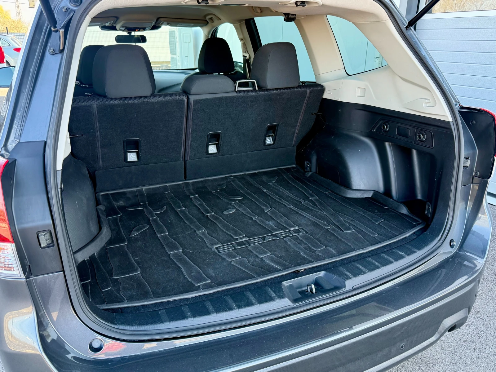 Subaru Forester 2.5 Facelift, снимка 16 - Автомобили и джипове - 55108727