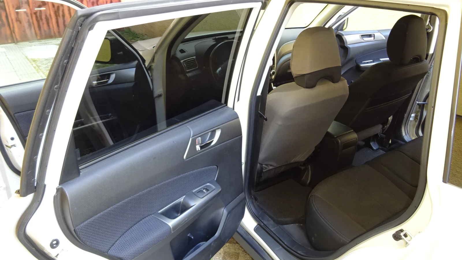 Subaru Forester, снимка 11 - Автомобили и джипове - 55225934