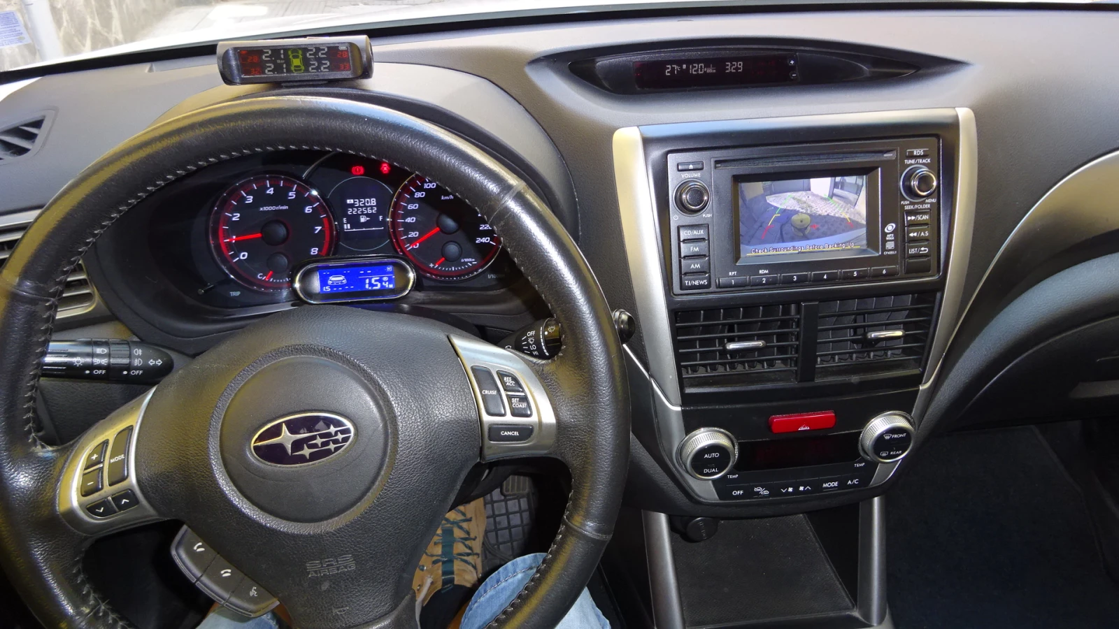 Subaru Forester, снимка 14 - Автомобили и джипове - 55225934