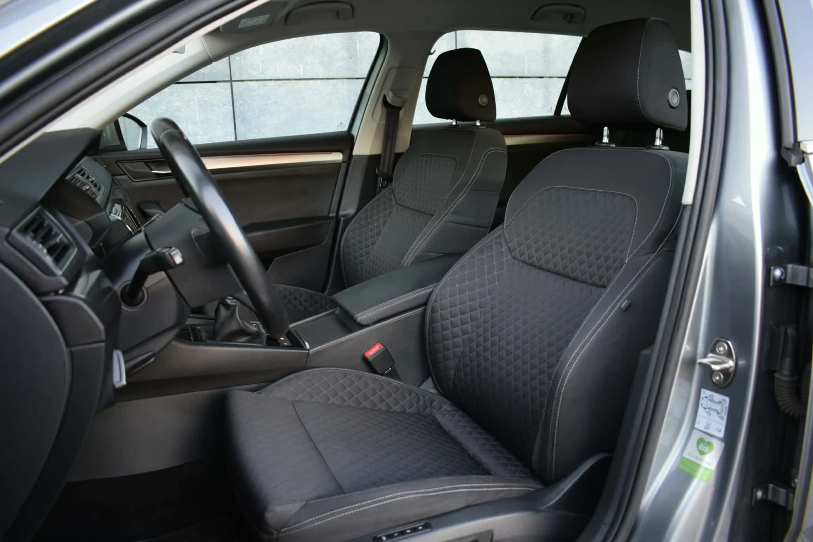 Skoda Superb, снимка 7 - Автомобили и джипове - 55540911
