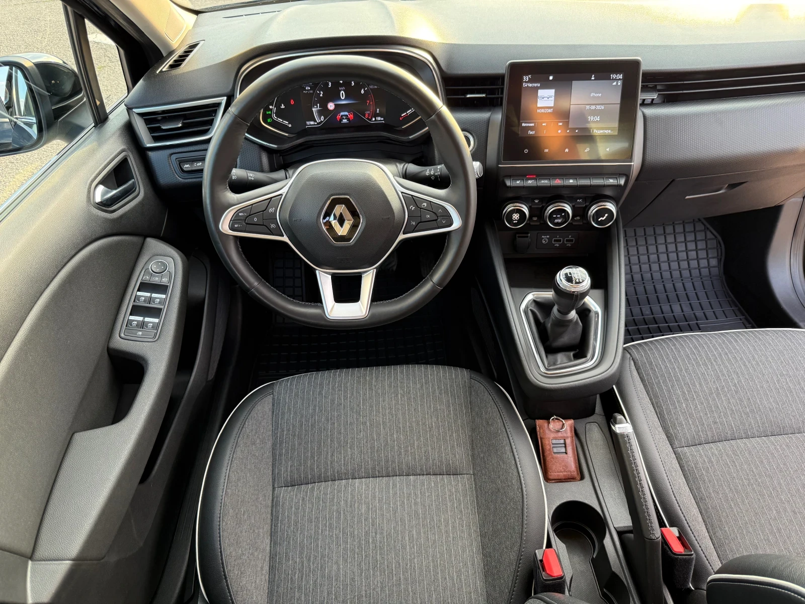 Renault Clio Intens* Carplay* Keyless* 73000км* 1.0Tce* FullLed, снимка 11 - Автомобили и джипове - 55929942
