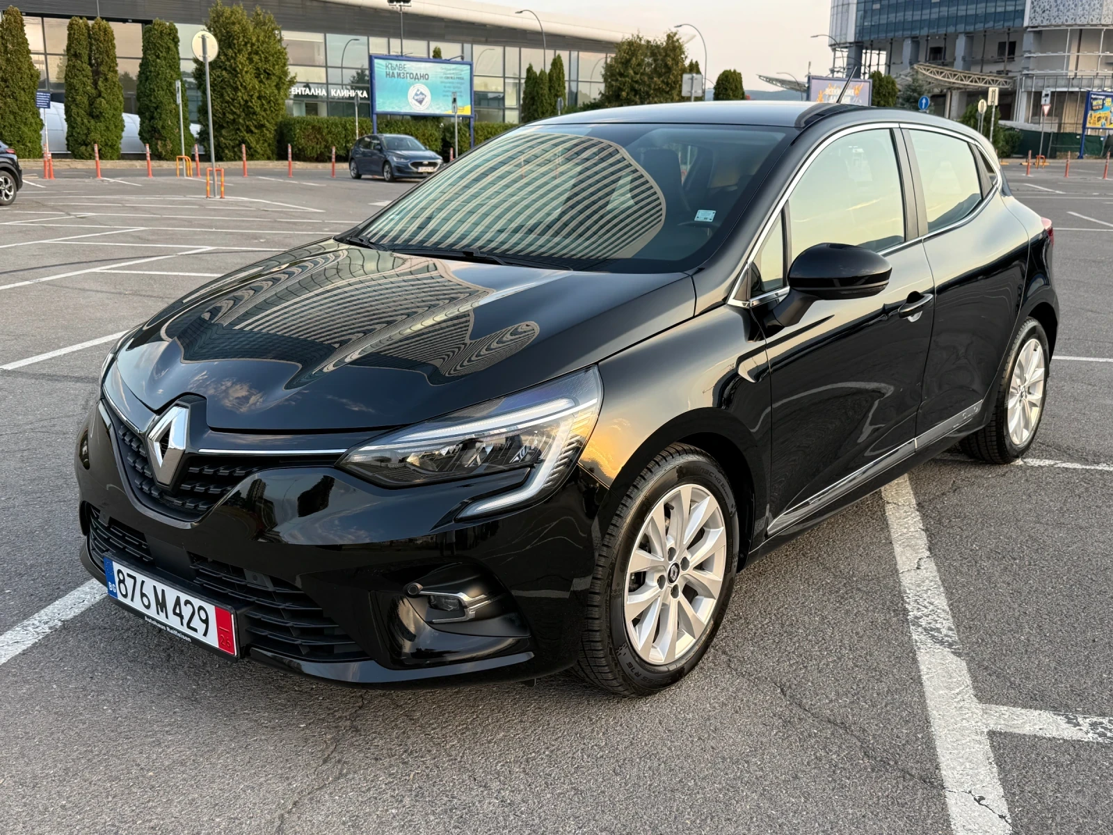 Renault Clio Intens* Carplay* Keyless* 73000км* 1.0Tce* FullLed, снимка 2 - Автомобили и джипове - 55929942