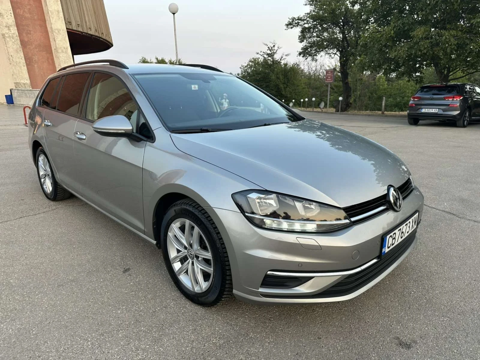 VW Golf 1.6TDI/116кс./DSG7ск./Подгрев/Теглич, снимка 3 - Автомобили и джипове - 56144933