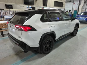 Toyota Rav4 HYBRID XSE * Blind Spot * CARFAX * АВТО КРЕДИТ * , снимка 3