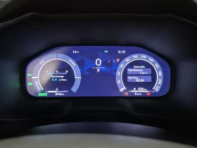 Toyota Rav4 HYBRID XSE * Blind Spot * CARFAX * АВТО КРЕДИТ * , снимка 10