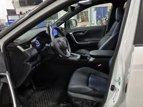 Toyota Rav4 HYBRID XSE * Blind Spot * CARFAX * АВТО КРЕДИТ *  | Auto.bg — изображение 7