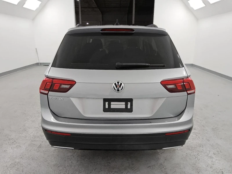 VW Tiguan, снимка 5 - Автомобили и джипове - 49225853