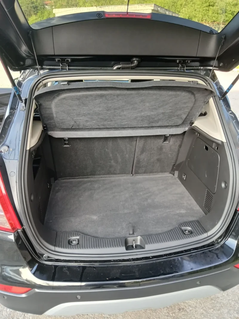 Opel Mokka 1.6CDTI, снимка 13 - Автомобили и джипове - 50303288