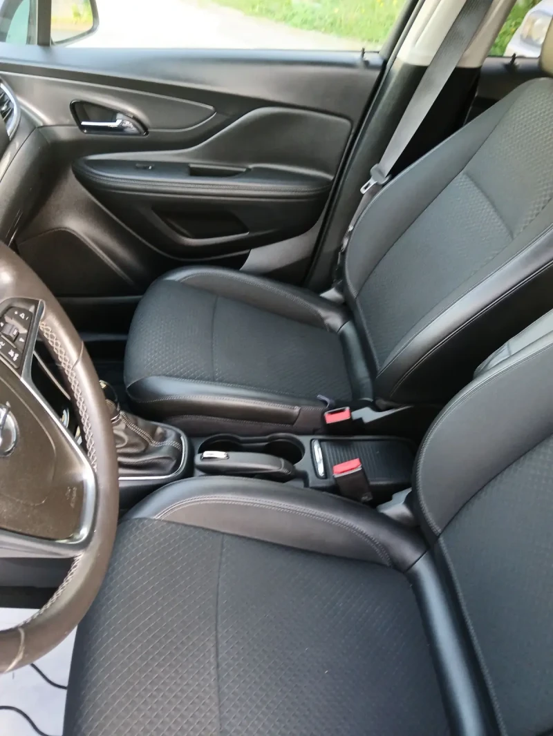 Opel Mokka 1.6CDTI, снимка 9 - Автомобили и джипове - 50303288
