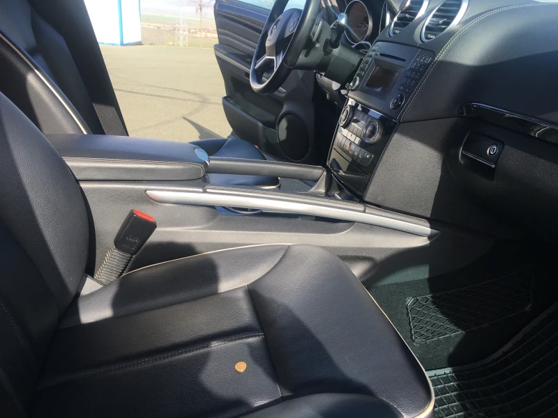 Mercedes-Benz ML 350 Ml350 Grant Edition, снимка 11 - Автомобили и джипове - 51215926