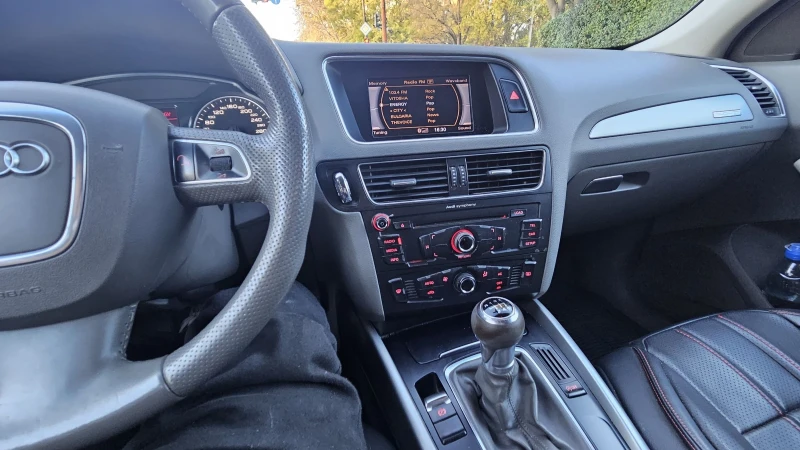 Audi Q5, снимка 11 - Автомобили и джипове - 52257562