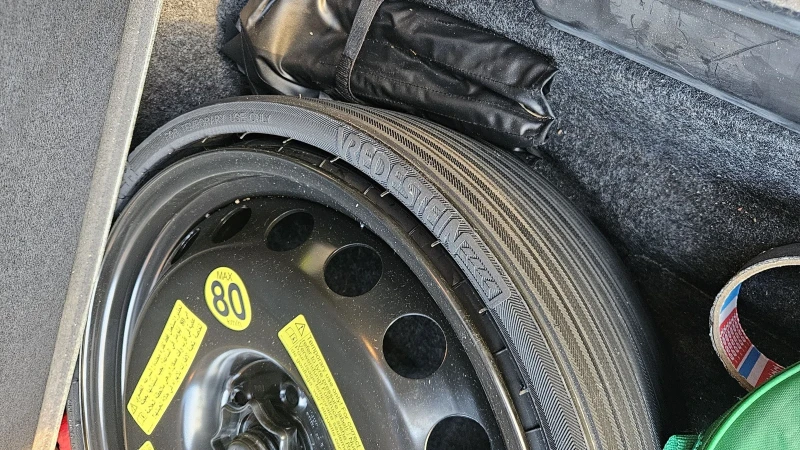 Audi Q5, снимка 8 - Автомобили и джипове - 52257562