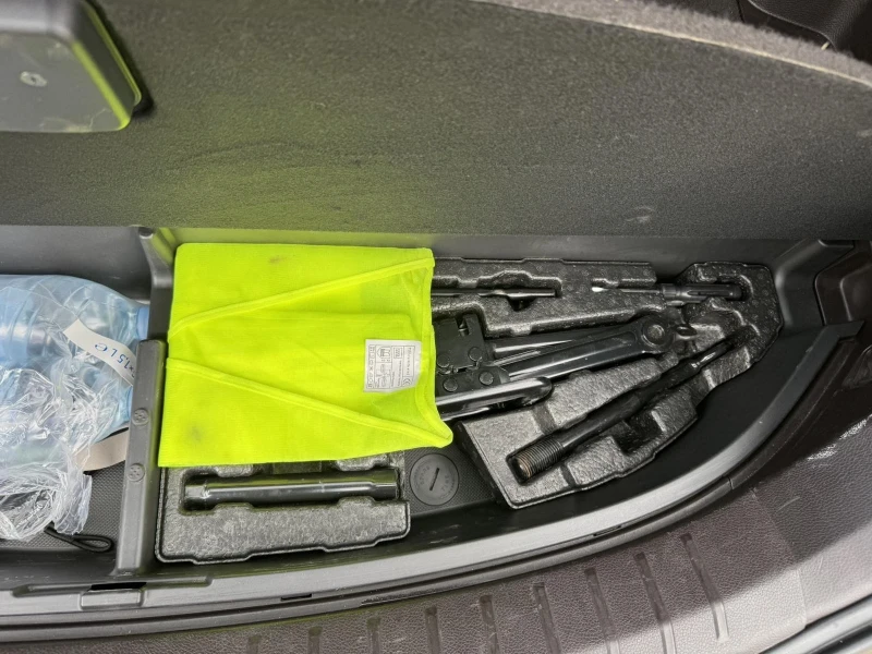 Hyundai Santa fe 2.2d keyless 4* 4 197к.с, снимка 7 - Автомобили и джипове - 52477361