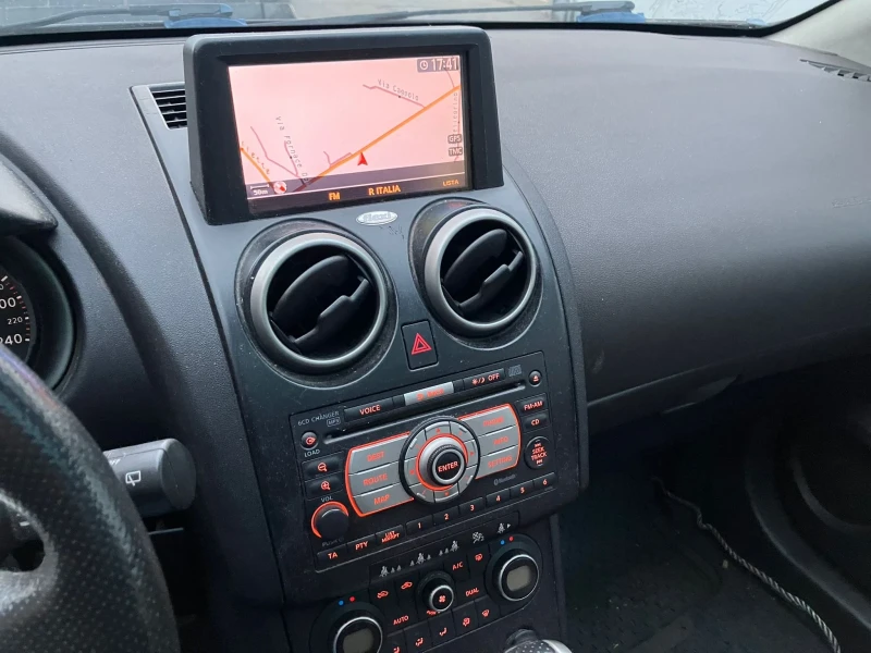 Nissan Qashqai 4x4, снимка 7 - Автомобили и джипове - 53217205