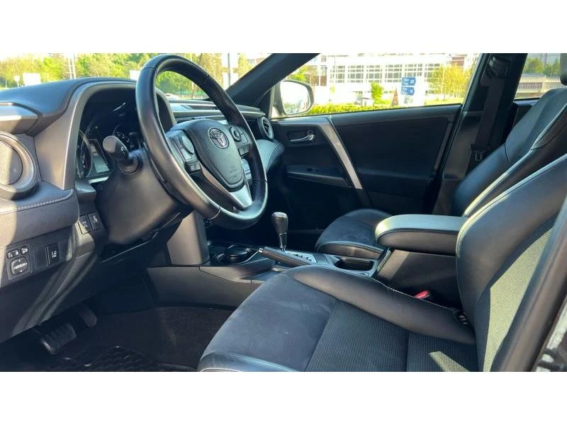 Toyota Rav4 2.0 Luxury AWD - изображение 9