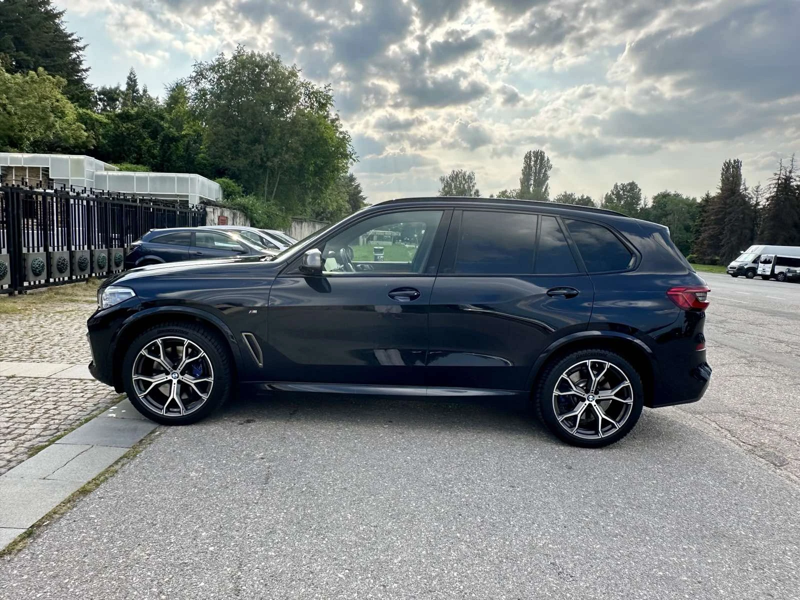 BMW X5 М50D - изображение 2