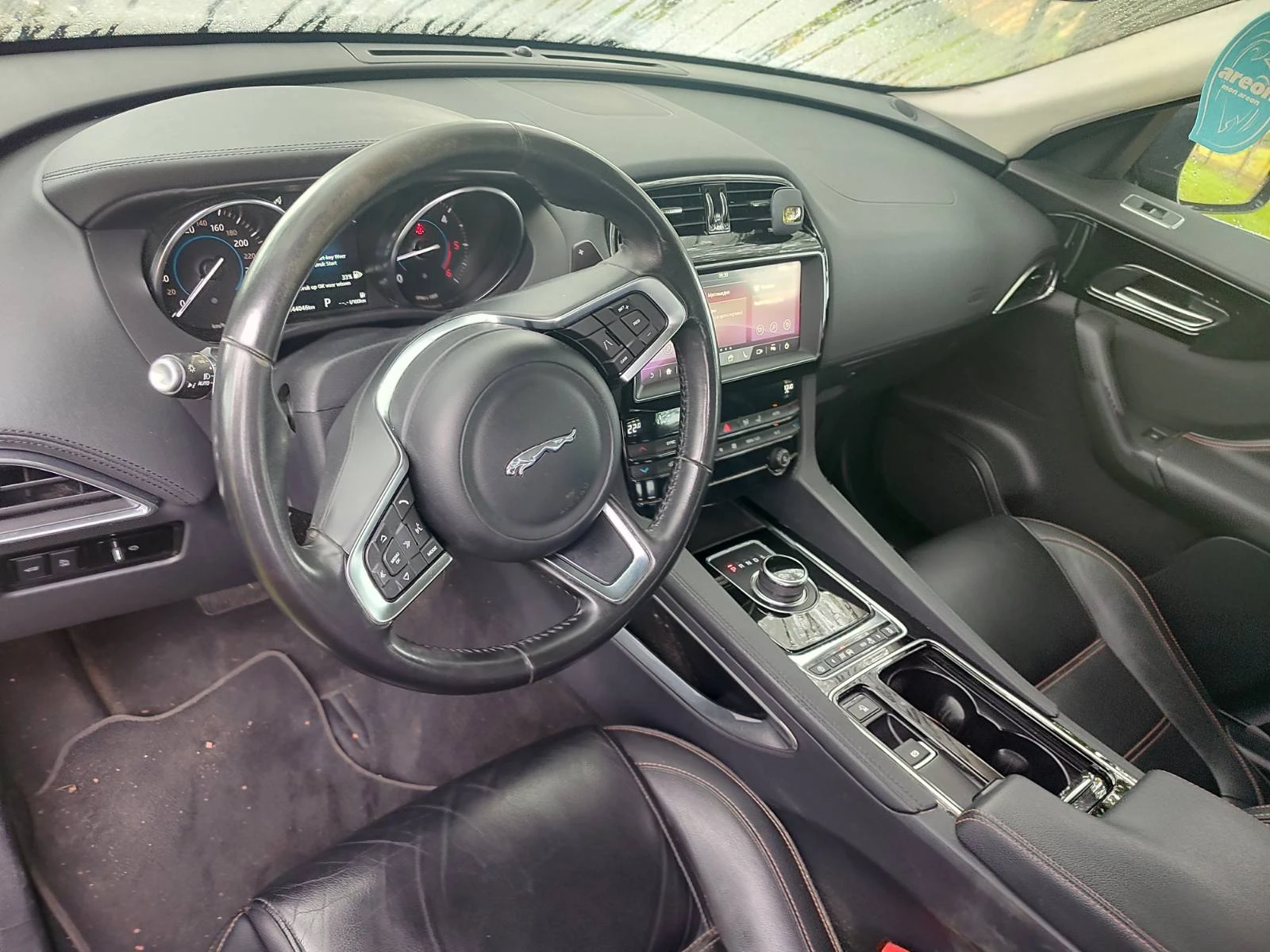 Jaguar F-PACE, снимка 11 - Автомобили и джипове - 53713461