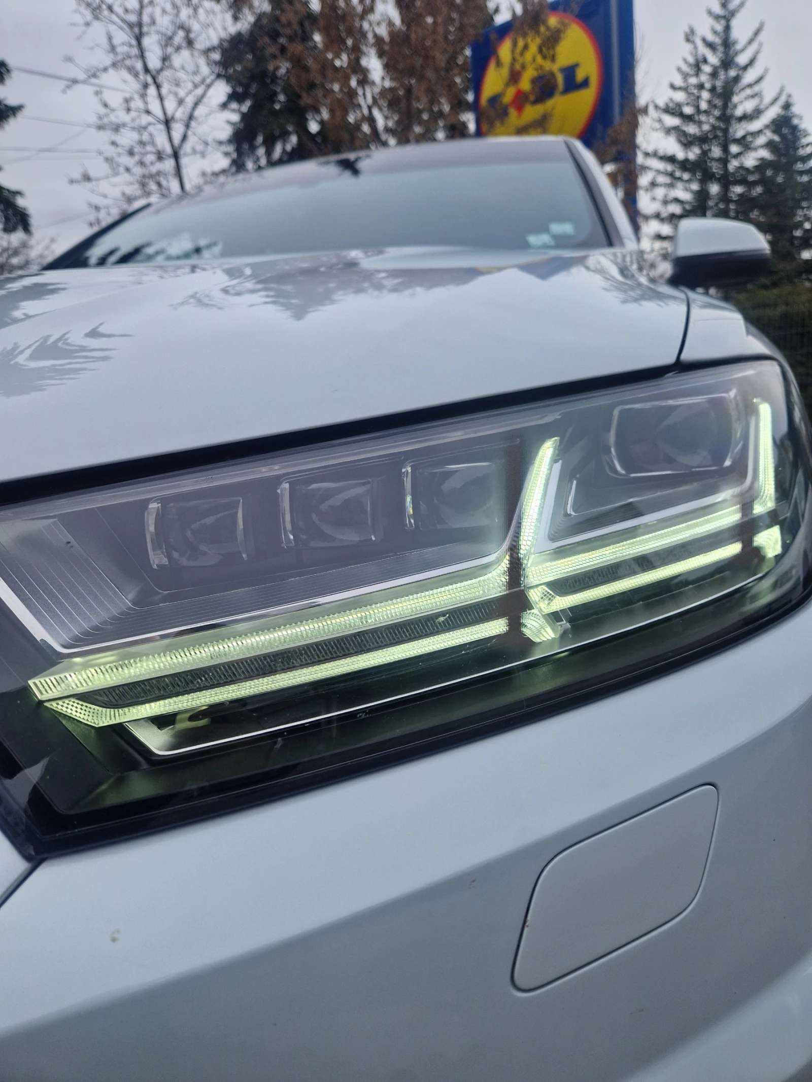 Audi Q7 Швейцария , снимка 17 - Автомобили и джипове - 54483844