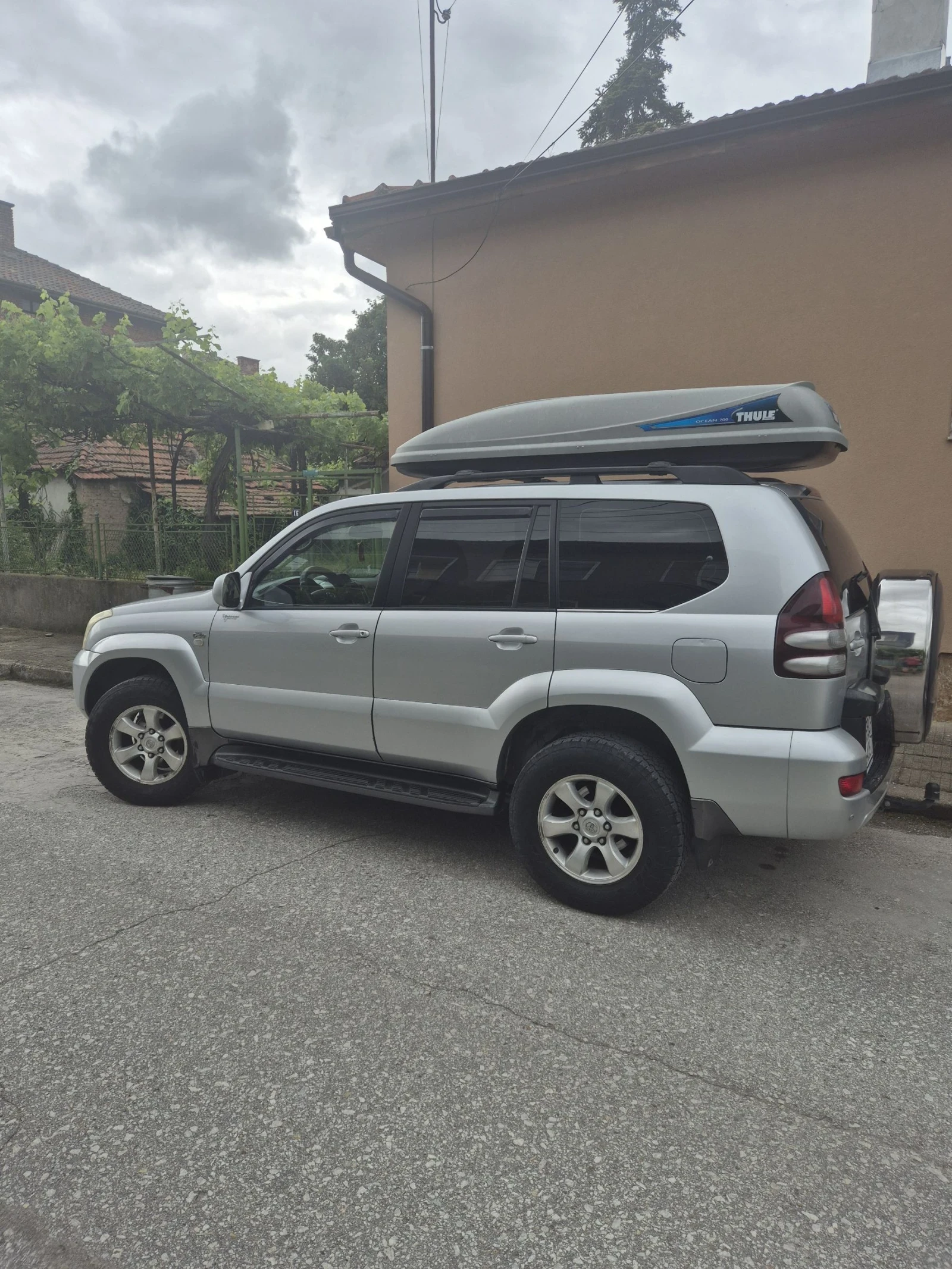 Toyota Land cruiser 120, снимка 6 - Автомобили и джипове - 54809260
