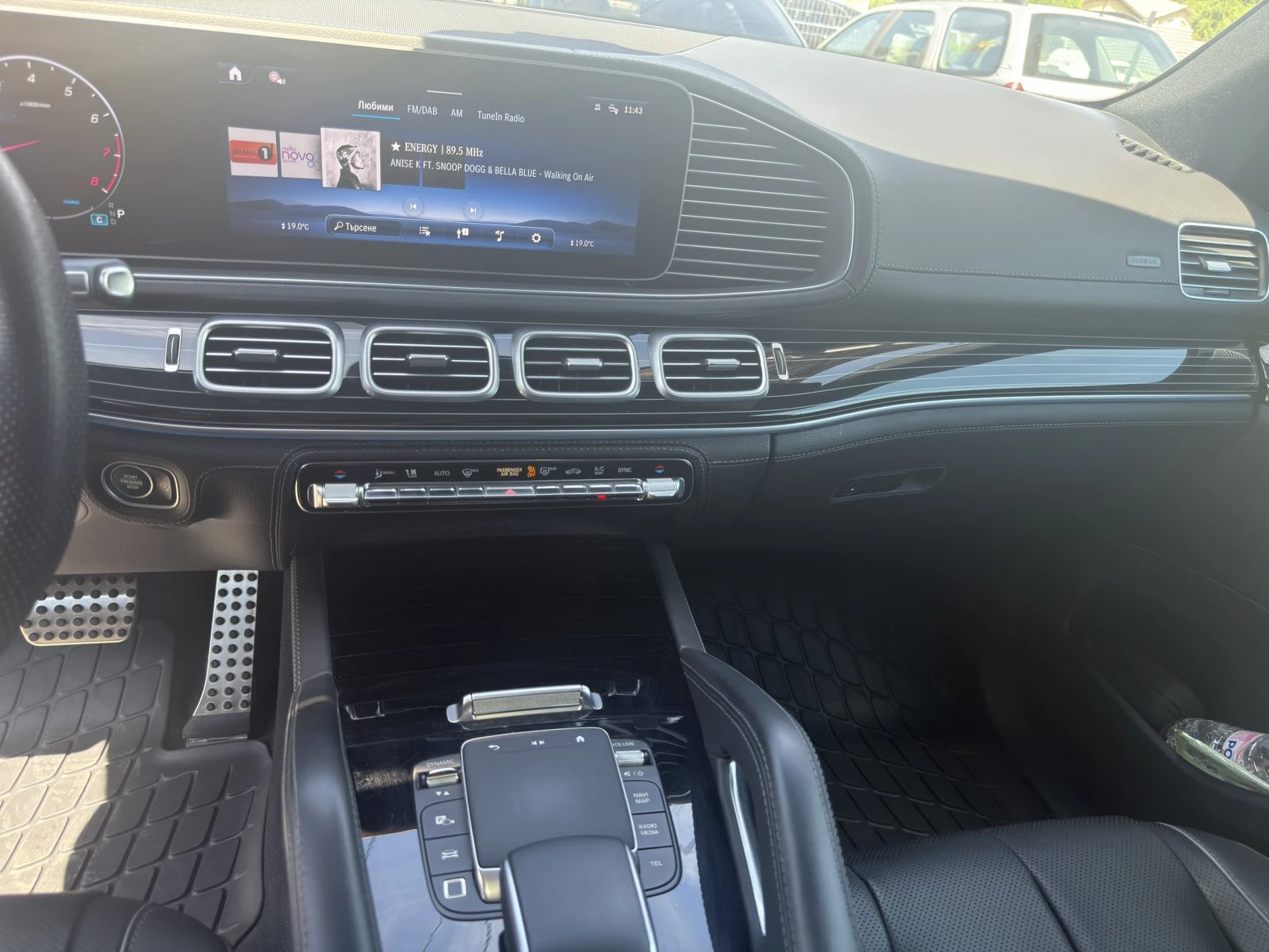 Mercedes-Benz GLS580 AMG 4MATIC 7-местен FACELIFT - Гаранционен, снимка 12 - Автомобили и джипове - 54828759