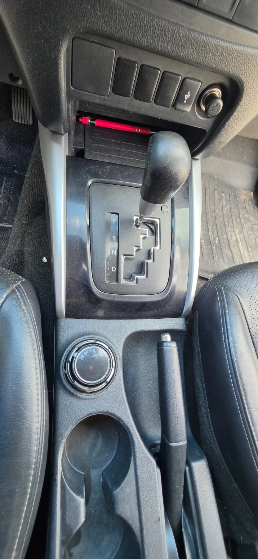 Mitsubishi L200, снимка 10 - Автомобили и джипове - 55417696