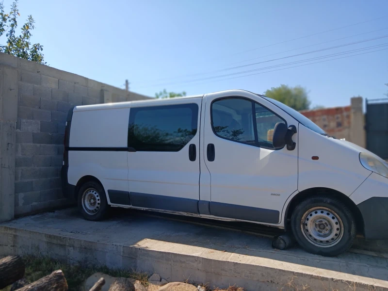 Opel Vivaro, снимка 6 - Бусове и автобуси - 47457007