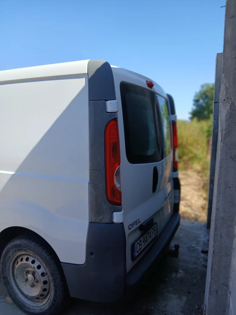 Opel Vivaro, снимка 5 - Бусове и автобуси - 47457007