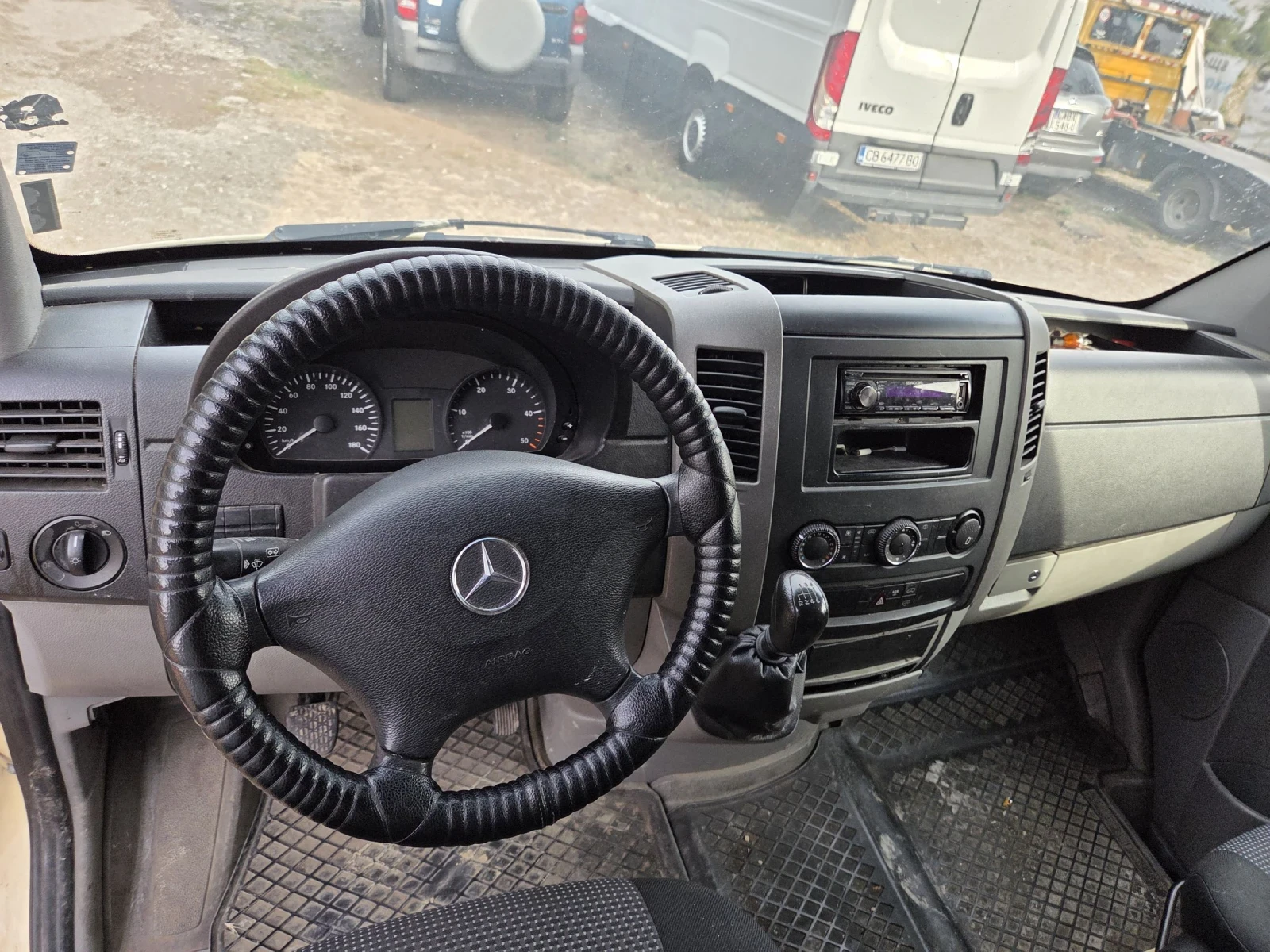 Mercedes-Benz Sprinter 313 2.2D/130hp | Товарен | 2 места - изображение 8
