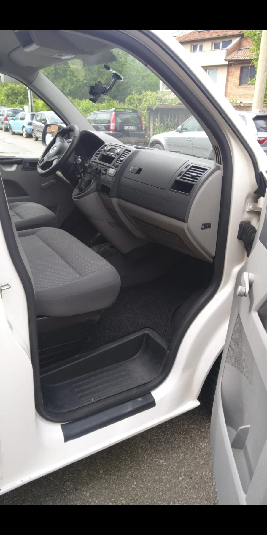 VW Transporter T5, снимка 3 - Бусове и автобуси - 54600723