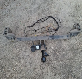 Теглич за Toyota Rav4 , 2000-2006 год., снимка 5