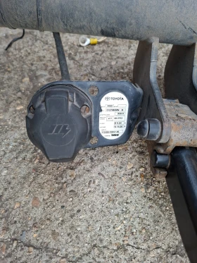 Теглич за Toyota Rav4 , 2000-2006 год., снимка 2