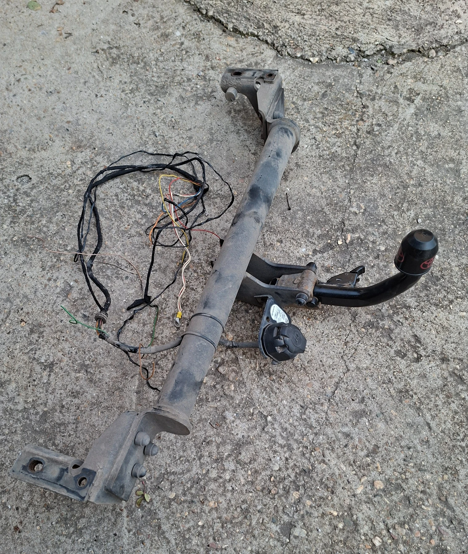 Теглич за Toyota Rav4 , 2000-2006 год.