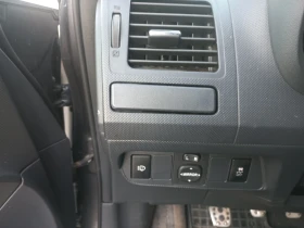 Toyota Auris 2.0, снимка 9