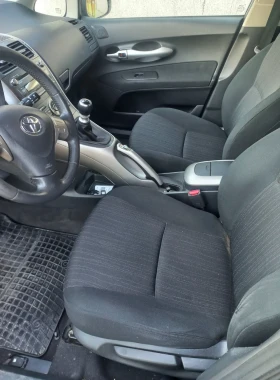 Toyota Auris 2.0, снимка 8