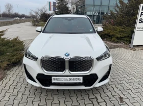 BMW iX1 eDrive20, снимка 8