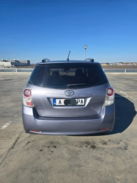 Обява за продажба на Toyota Verso 2.0 D4D ~8 500 лв. - изображение 1