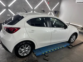 Mazda 2 ВНОС ШВЕЙЦАРИЯ АВТОМАТ 1.5 бензин Skyactiv - 10100 € / 19753.88 лв. - 73186590 7
