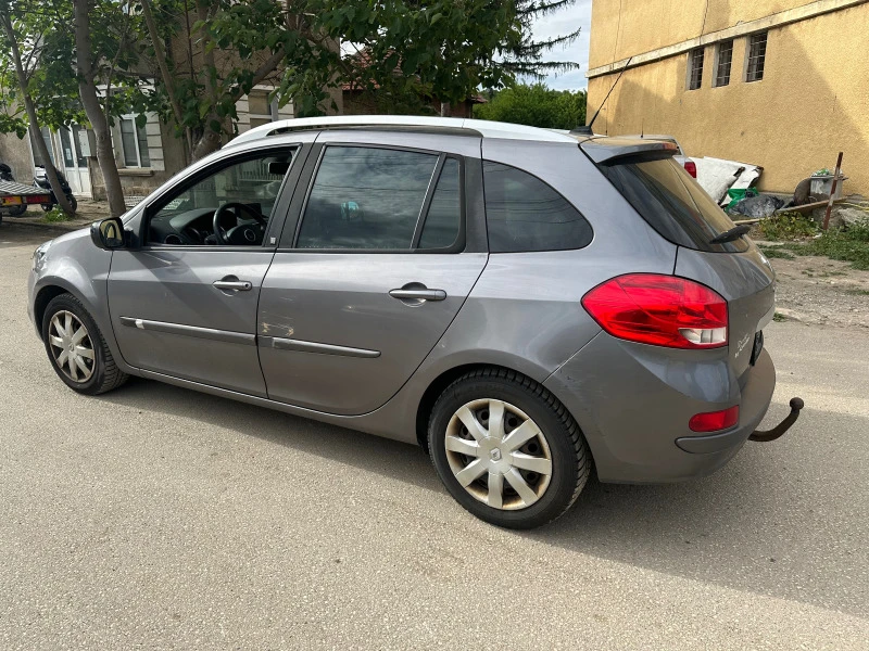 Renault Clio 1.2i, снимка 3 - Автомобили и джипове - 47616074