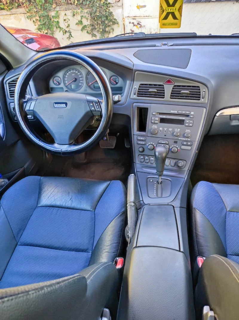 Volvo S60 2.4 D5, снимка 5 - Автомобили и джипове - 46708175