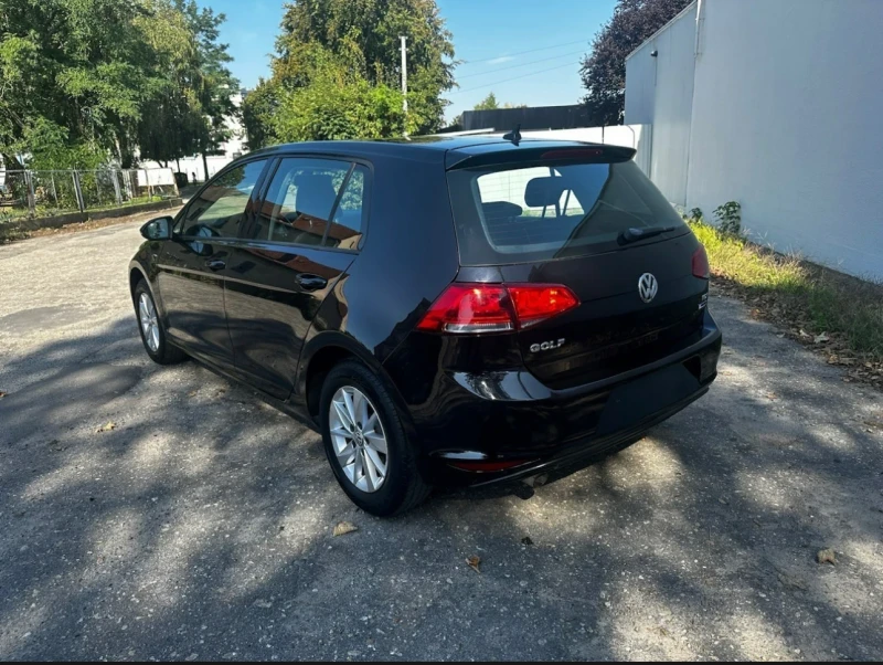 VW Golf 1.6tdi 105hp НА ЧАСТИ, снимка 3 - Автомобили и джипове - 48006035