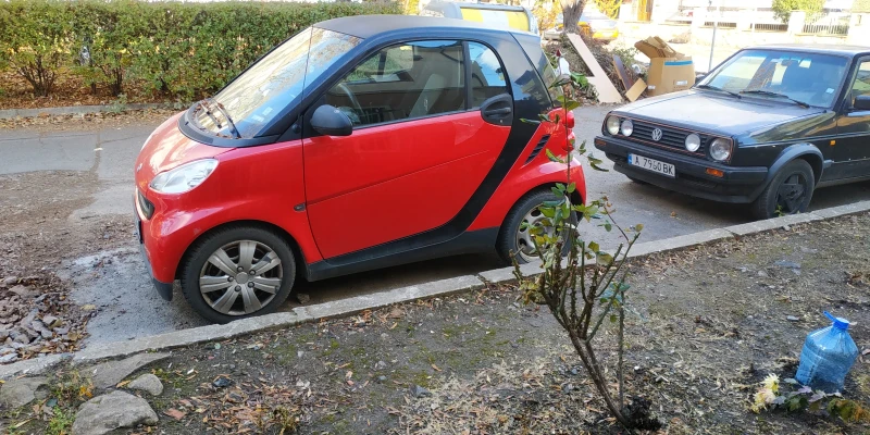 Smart Fortwo, снимка 1 - Автомобили и джипове - 48143377